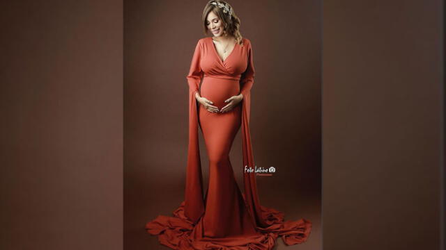 Paula Manzanal posa desnuda para mostrar su avanzado embarazo [FOTOS]