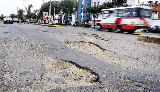 ¿Cuál es la razón de que las pistas en Lima se deterioren tan rápido? [VIDEO]