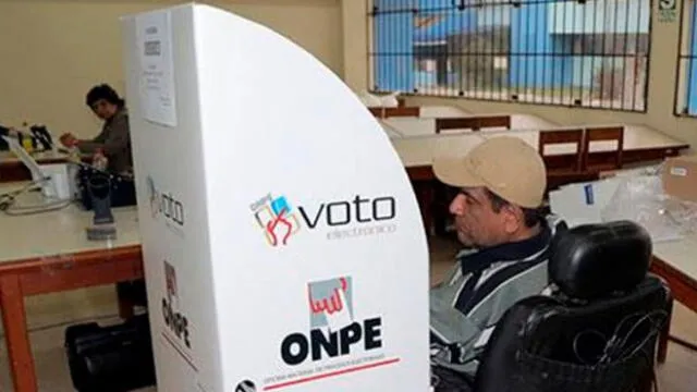La ONPE informó que en estas votaciones habrán cerca de 500 000 miembros de mesa. (Foto: La República)