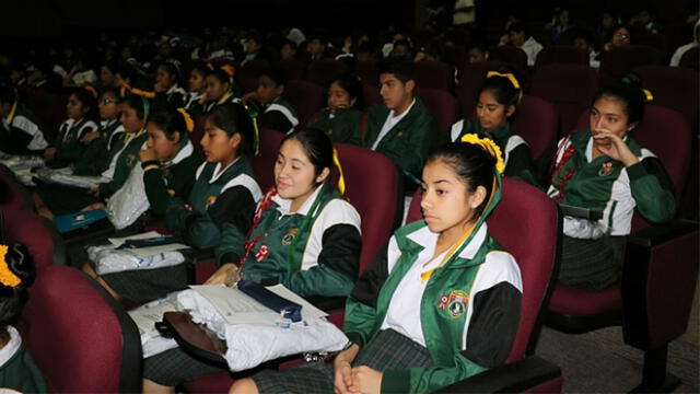 Escolares participan en jornada preventiva sobre el delito de trata de personas