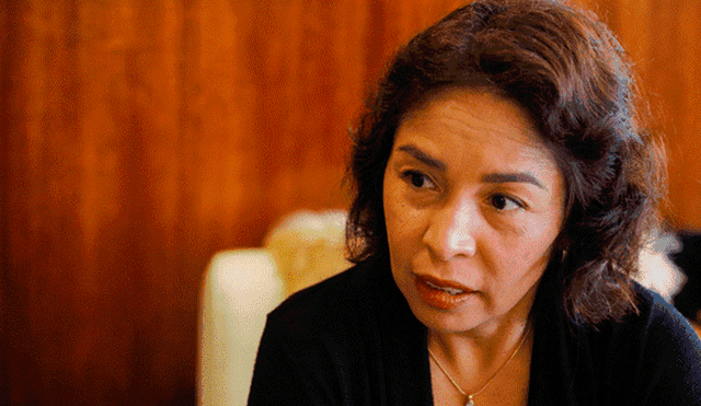 Patricia Balbuena: Presentan moción de interpelación contra ministra