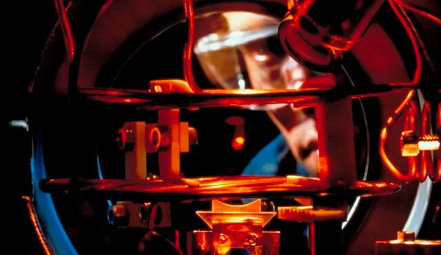 Los científicos enfriaron los átomos con láser y un campo magnético, el cuál hizo levitar el fluido. Foto: referencial / H. Mark Helfer / NIST
