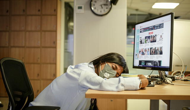 Las autoexigencia laboral, el confinamiento y el estrés de la pandemia agotan a la población.