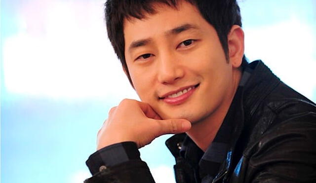 Park Shi Hoo es un actor surcoreano, nacido el 3 de abril ed 1978.