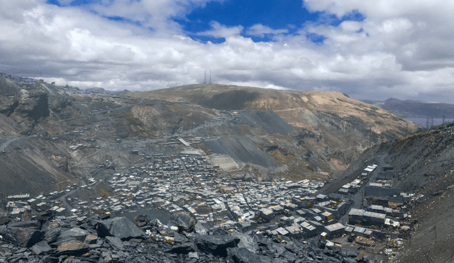 La economía de La Rinconada depende de las minas de oro no regulada. Foto: Axel Pittet / AFP