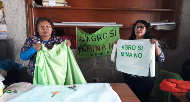 Inician confección y estampado de polos y banderolas con la frase "agro sí, mina no". Foto: Yaraví.