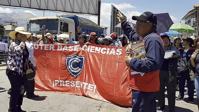 Profesores del Cusco suspenden huelga indefinida