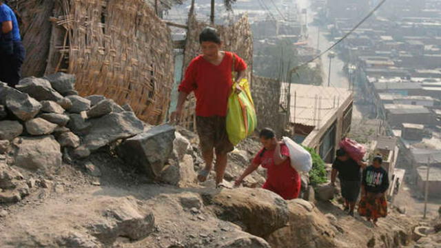 Cepal estima que la pobreza y pobreza extrema incrementarán en Latinoamérica debido al coronavirus. Foto: Andina