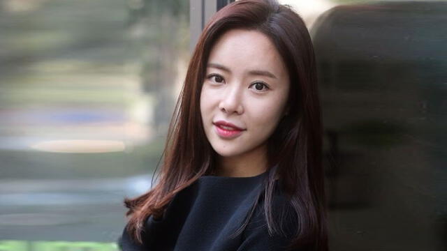 Desliza para ver más fotos de la actriz de She was pretty, Hwang Jung Eum sobre su separación. Créditos: C-JeS Entertainment