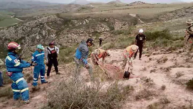 Voluntarios buscaron el cadáver de turista Nathaly Salazar sin éxito