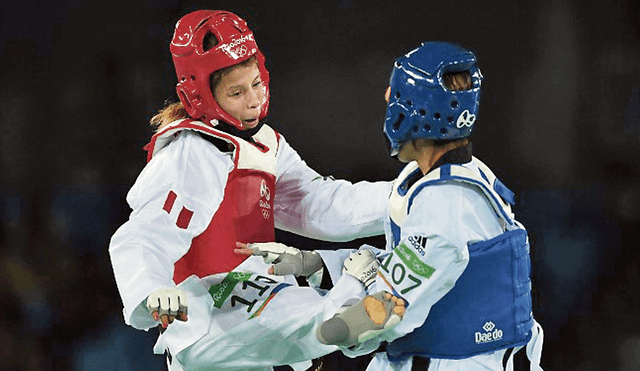 Taekwondo en pie de lucha 