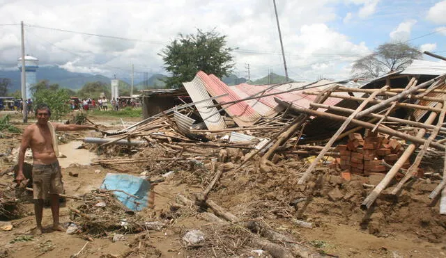 Huaico y desborde de río deja 4 caseríos aislados en Motupe