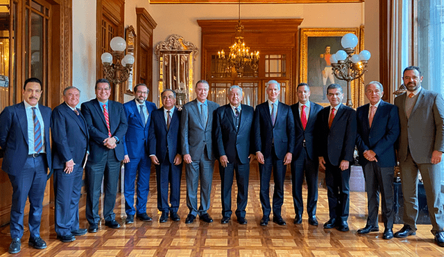 La reunión con los gobernaodres priistas se llevó a cabo en el Palacio Nacional (Foto: Twitter AMLO)