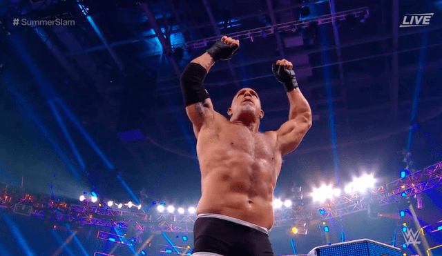 Goldberg vino y venció a Dolph Ziggler en apenas tres minutos. Créditos: WWE