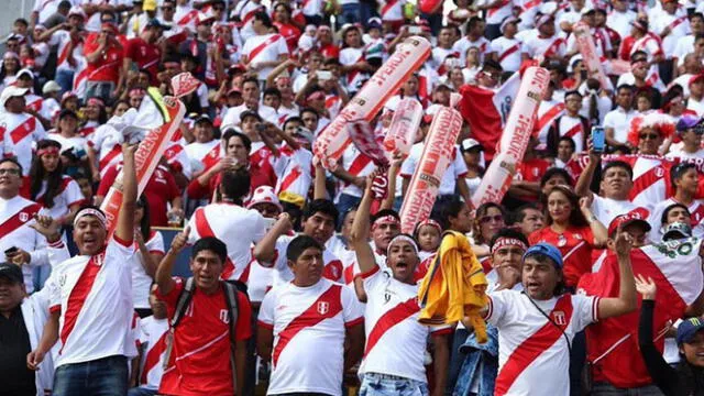 FIFA sancionó a la FPF por cánticos homofóbicos de los hinchas peruanos ante Ecuador