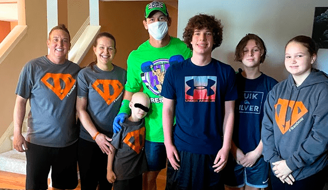 John Cena sorprendió a un niño con cáncer en plena pandemia de coronavirus. | Foto: WFLA-TV