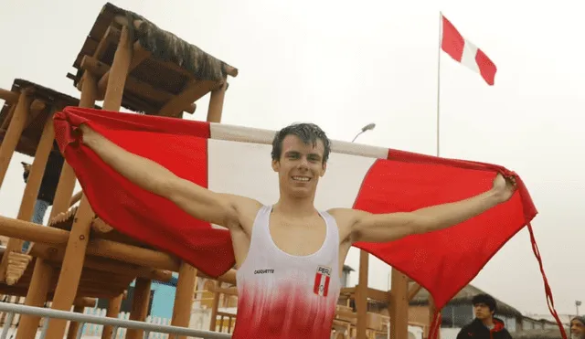 ¡Grande Itzel Delgado! surfista peruano ganó la medalla de bronce en carrera SUP de Paddle