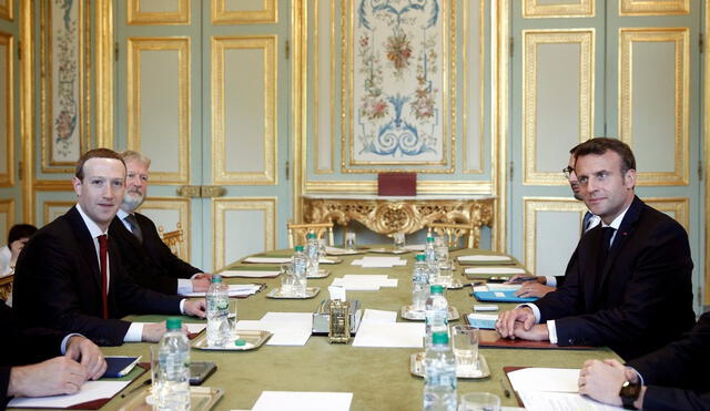 Reunidos en Palacio, Macron y Zuckerberg debaten regulación de las redes sociales [VIDEO]