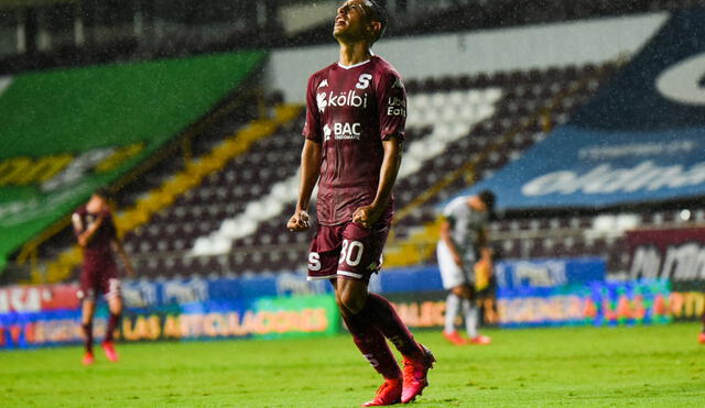 Jimmy Marín marcó los dos goles del triunfo del Saprissa sobre Sporting San José. Foto: Twitter