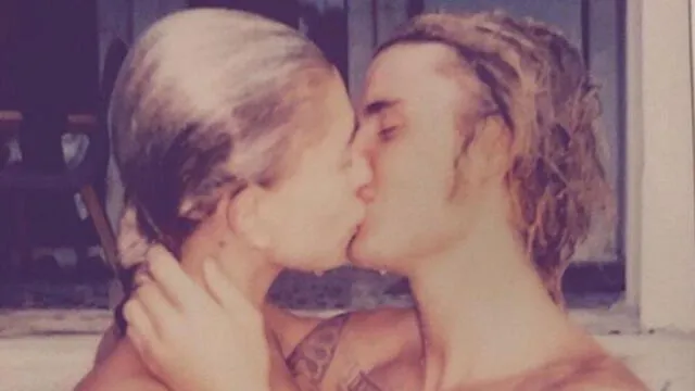Justin Bieber y Hailey Baldwin captados en momento íntimo dentro de un yate