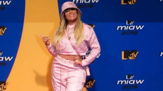 Bad Bunny se lleva el premio más importante de los MTV Miaw 2019