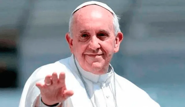 Papa Francisco pidió eliminar armas nucleares en el vuelo hacia Chile y el Perú
