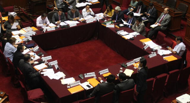 Fujimoristas imponen recomendar derogar decreto sobre crímenes de odio