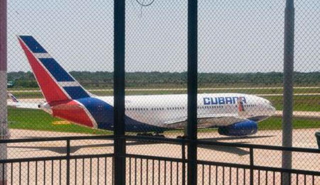 El avión de Cubana de Aviación despegó aproximadamente a las 11:00 hora local. Foto: Difusión.