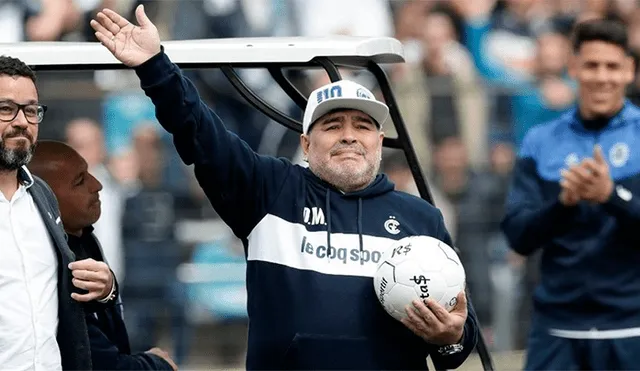 Salida del presidente que llevó a Maradona a Gimnasia desataría la salida del excampeón del mundo con Argentina.