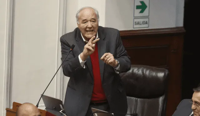 García Belaunde: "No todos en el Parlamento son Mamani"