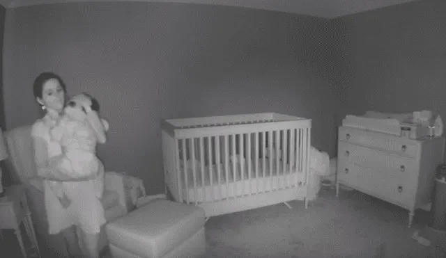 YouTube viral: madre primeriza hace reír a miles por blooper que hizo cuando colocaba a su bebé en cuna [VIDEO]