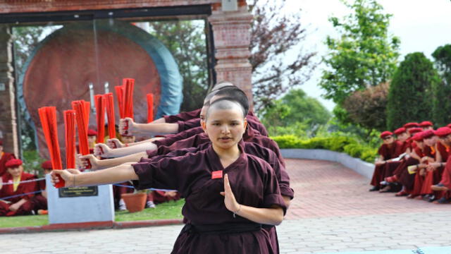 Monjas combaten estereotipos de género a través de las artes marciales [VIDEO]