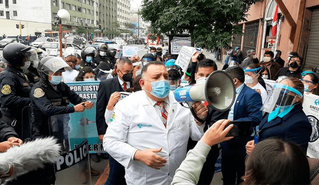 Médicos de EsSalud acatarán huelga. Foto: Sinamssop-EsSalud
