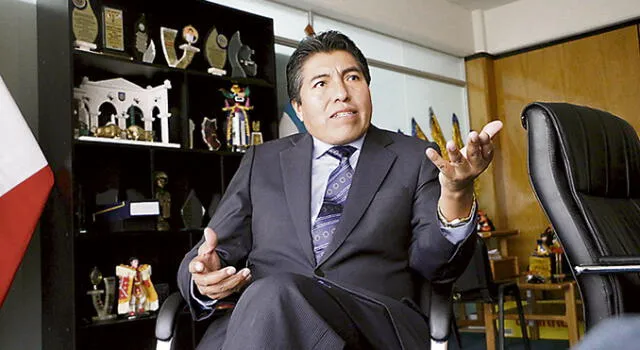 Fiscalía solicita 7 años de cárcel para alcalde de Puno