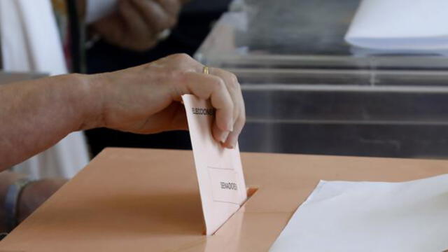 Conmoción tras las urnas: dos hombres mueren mientras ejercían su voto en España