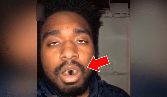 En plena transmisión en vivo de YouTube, un hombre dejó boquiabiertos a miles de usuarios, quienes vieron el instante en que extrajo de su boca a una peligrosa criatura.