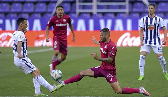 En su último encuentro, Alavés cayó por 1-0 frente al Real Valladolid. Foto: LaLiga Santander.