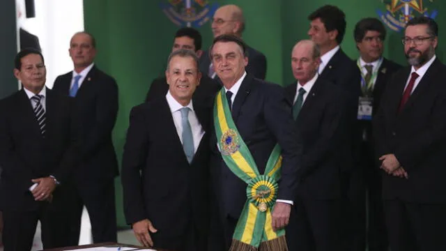 Ministros de Jair Bolsonaro dan positivo con COVID-19