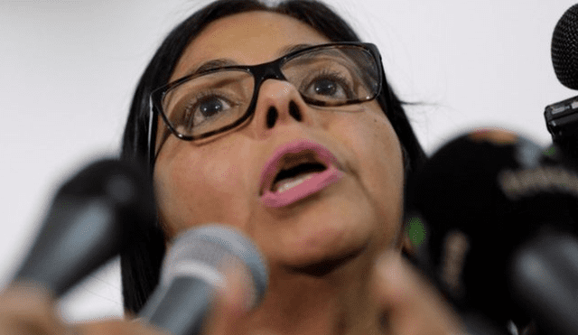 Vicepresidenta de Venezuela acusó a Guaidó de “delincuente cuello blanco”
