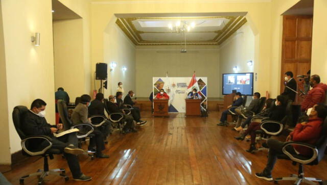 Los alcaldes que viajan junto al gobernador regional son de Trujillo, Ascope, Sánchez Carrión y La Esperanza.