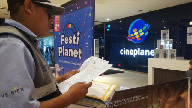 Cineplanet (Cineplex): Cadena de cines que posee casi el 50% del mercado. Durante el 2019 tuvo ingresos por más de 150 millones y está dentro de las 500 empresas más importantes del año pasado, según un ránking de América Economía.