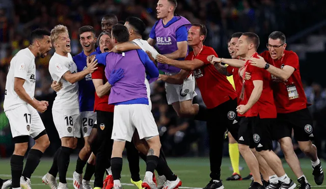 Valencia venció 2-1 al Barcelona y se llevó la Copa del Rey 2019 [RESUMEN]