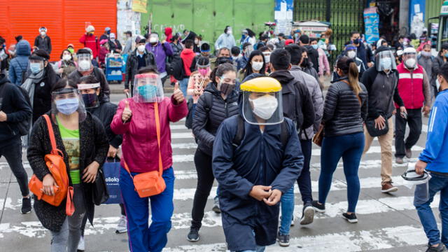 Epidemiólogo insta a la población a no descuidar las medidas se prevención del contagio. (Foto: John Reyes / La República)