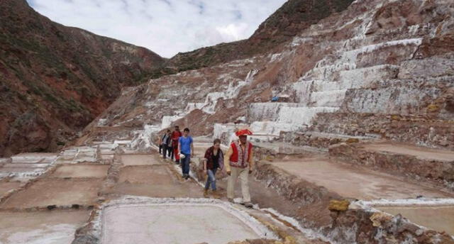 Cusco: Turistas solo podrán apreciar las salineras de Maras por un mirador desde hoy 