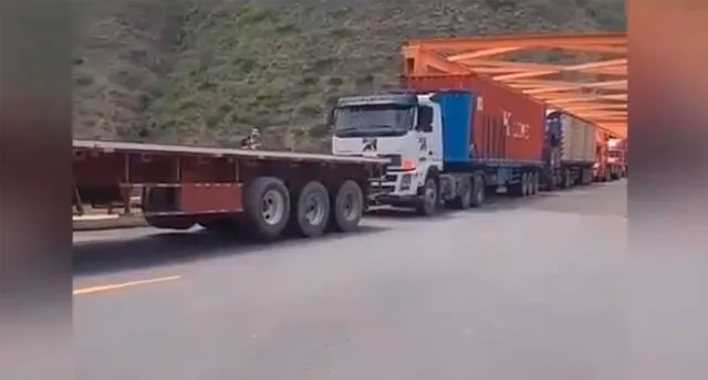 Carretera que une Cajamarca con la costa fue bloqueada por transportistas de carga pesada 