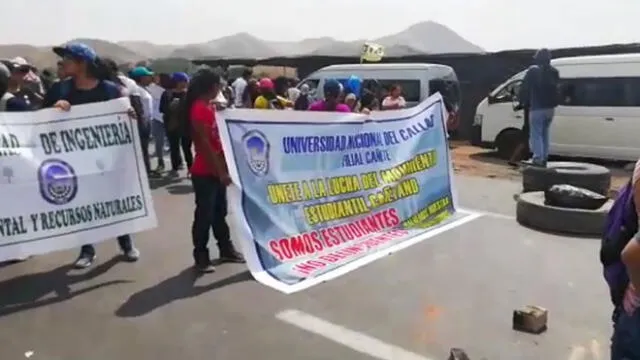 Estudiantes de la UNAC bloquean Panamericana Sur ante cierre de sede en Cañete [VIDEO]