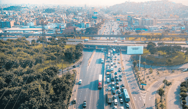 Puente Atocongo, en San Juan
de Miraflores. Vía donde circulan gran cantidad de vehículos.