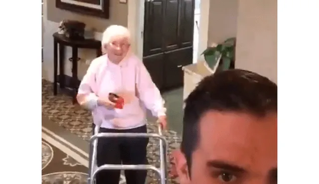 Abuela juega ‘tiro al blanco’ junto a su nieto y demuestra su agudo pulso [VIDEO]