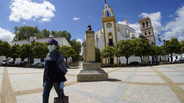 Gobierno de España estableció que las localidades con menos de 5.000 habitantes no cumplirán las franjas horarias. Foto: Diario Sevilla.