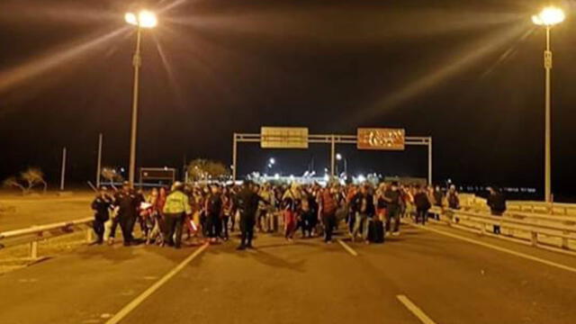 Cerca de la medianoche del último miércoles, un grupo de 200 compatriotas ingresaron a Tacna.